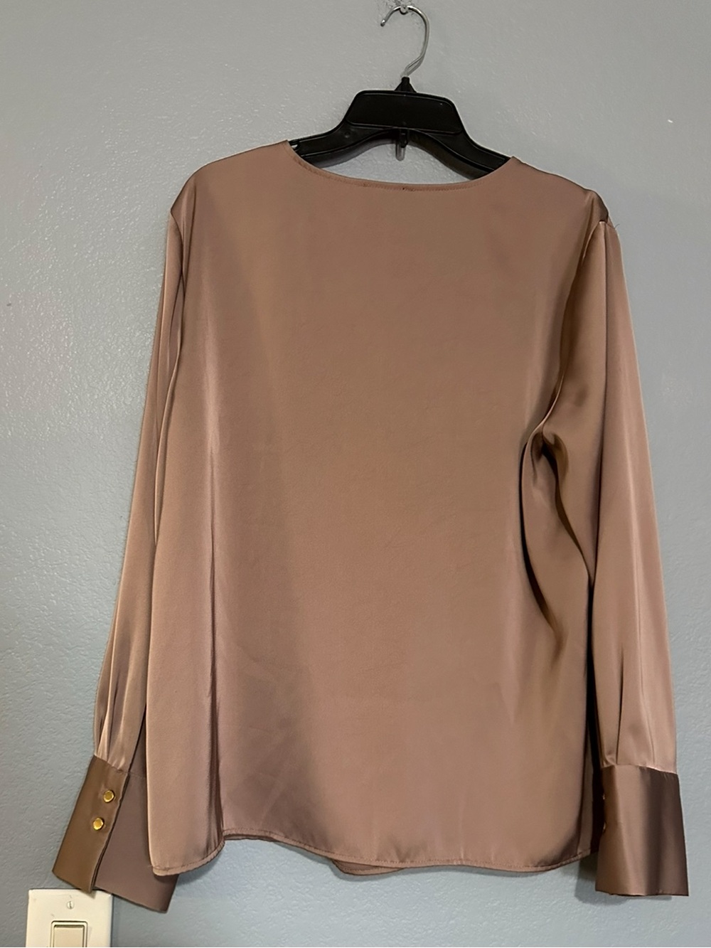 DONNA KARAN LONG SLEEVES TWIST BLOUSE - Picture 3 of 4
